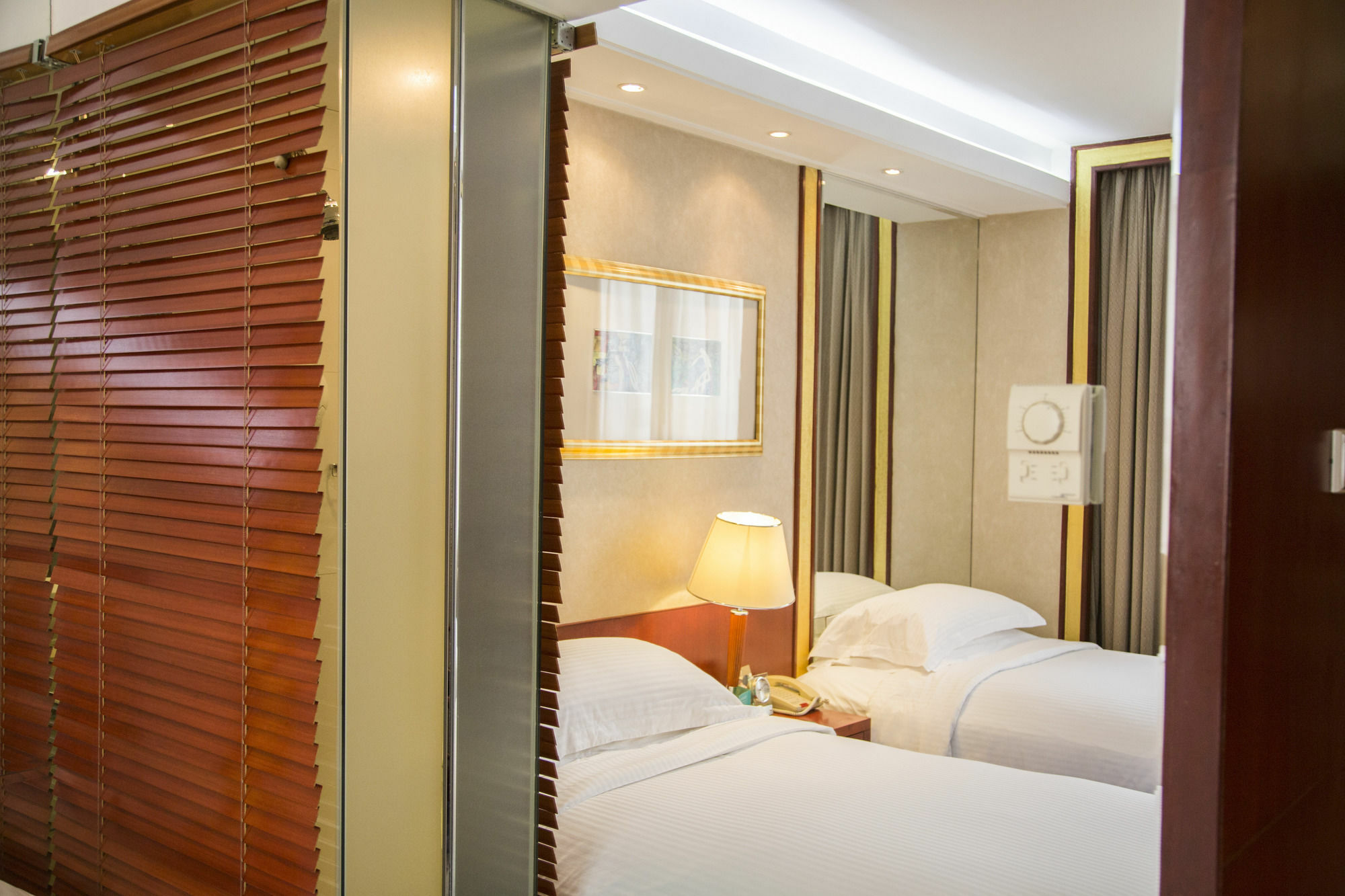 Grand Mercure Xian On Renmin Square Xi'an (Shaanxi) Exterior foto